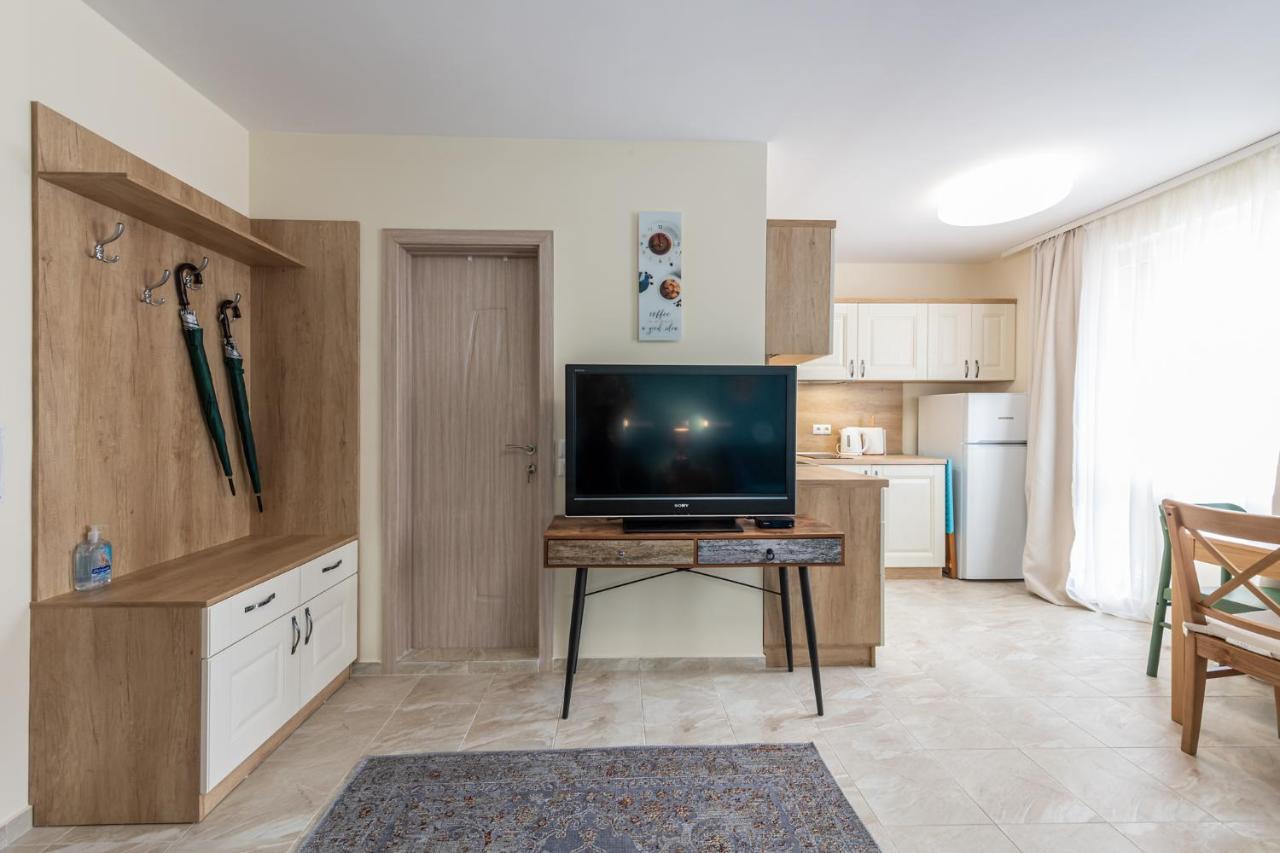 Turquoise Apartment Pomorie Bagian luar foto