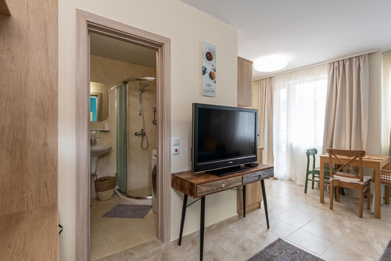 Turquoise Apartment Pomorie Bagian luar foto